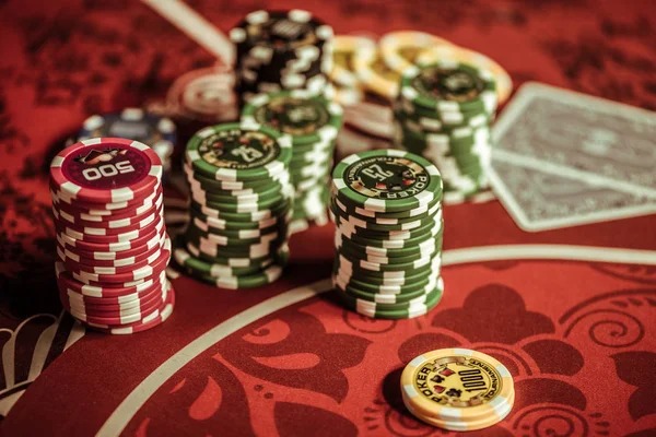 French Roulette wheel layout on juragan189 live-dealer table